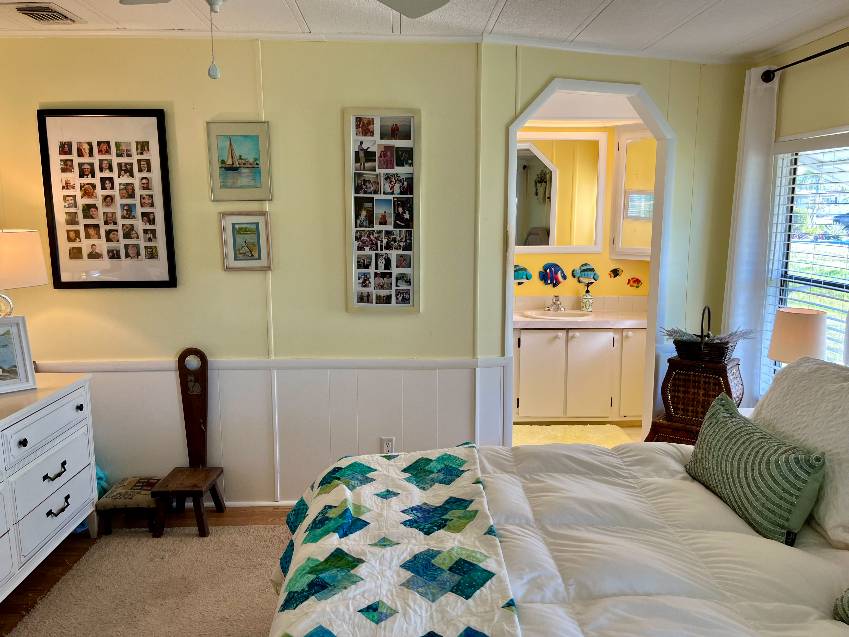 1299 S Indies Circle a Venice, FL Mobile or Manufactured Home for Sale